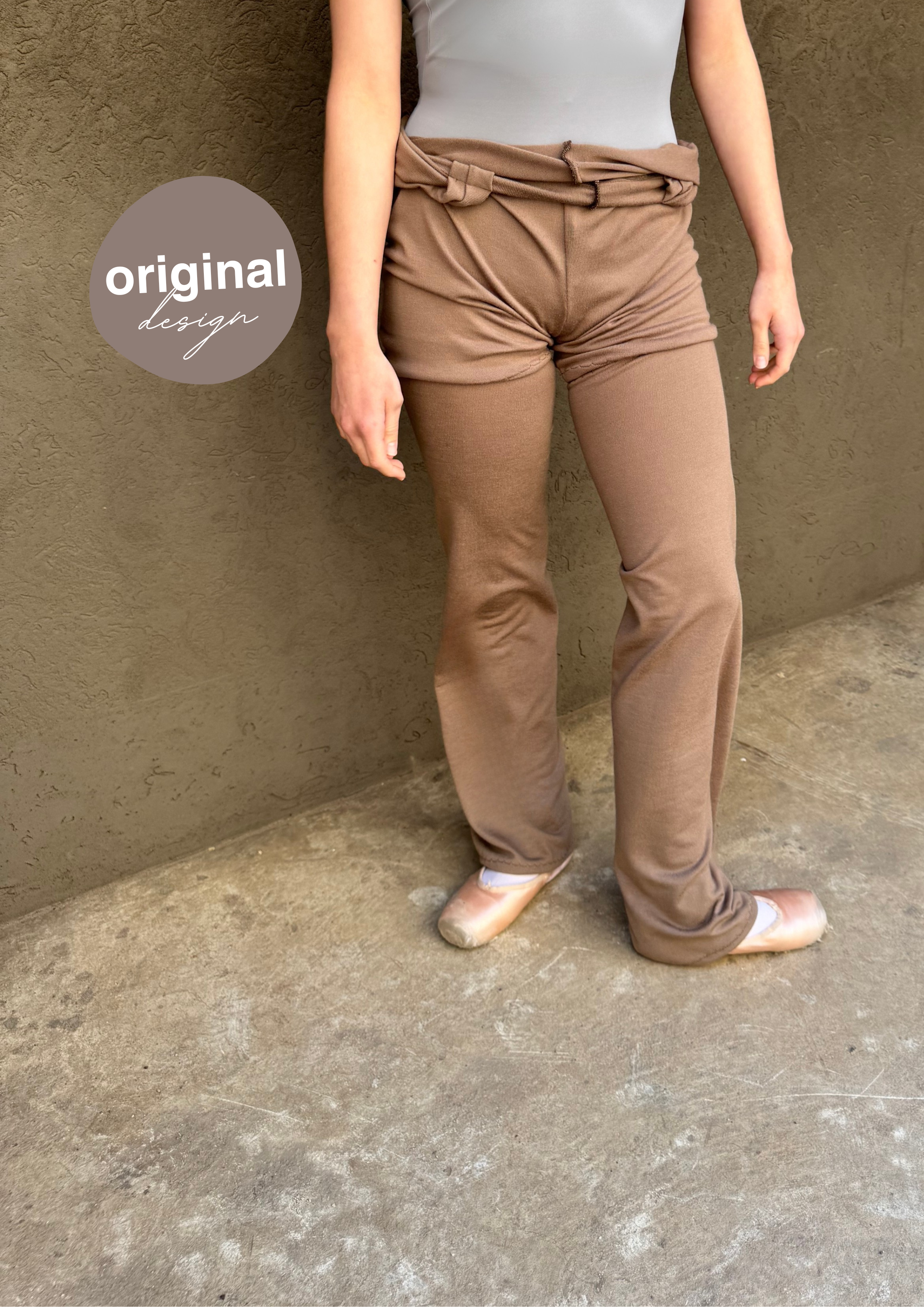 Highline leg warmers in Clay