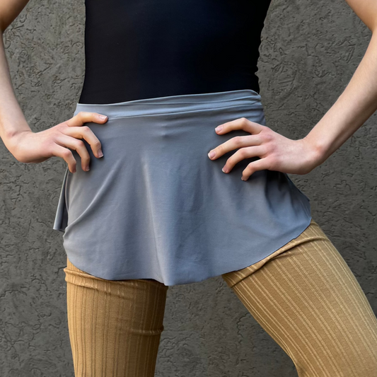 Avenue Skirt in Cement Grey
