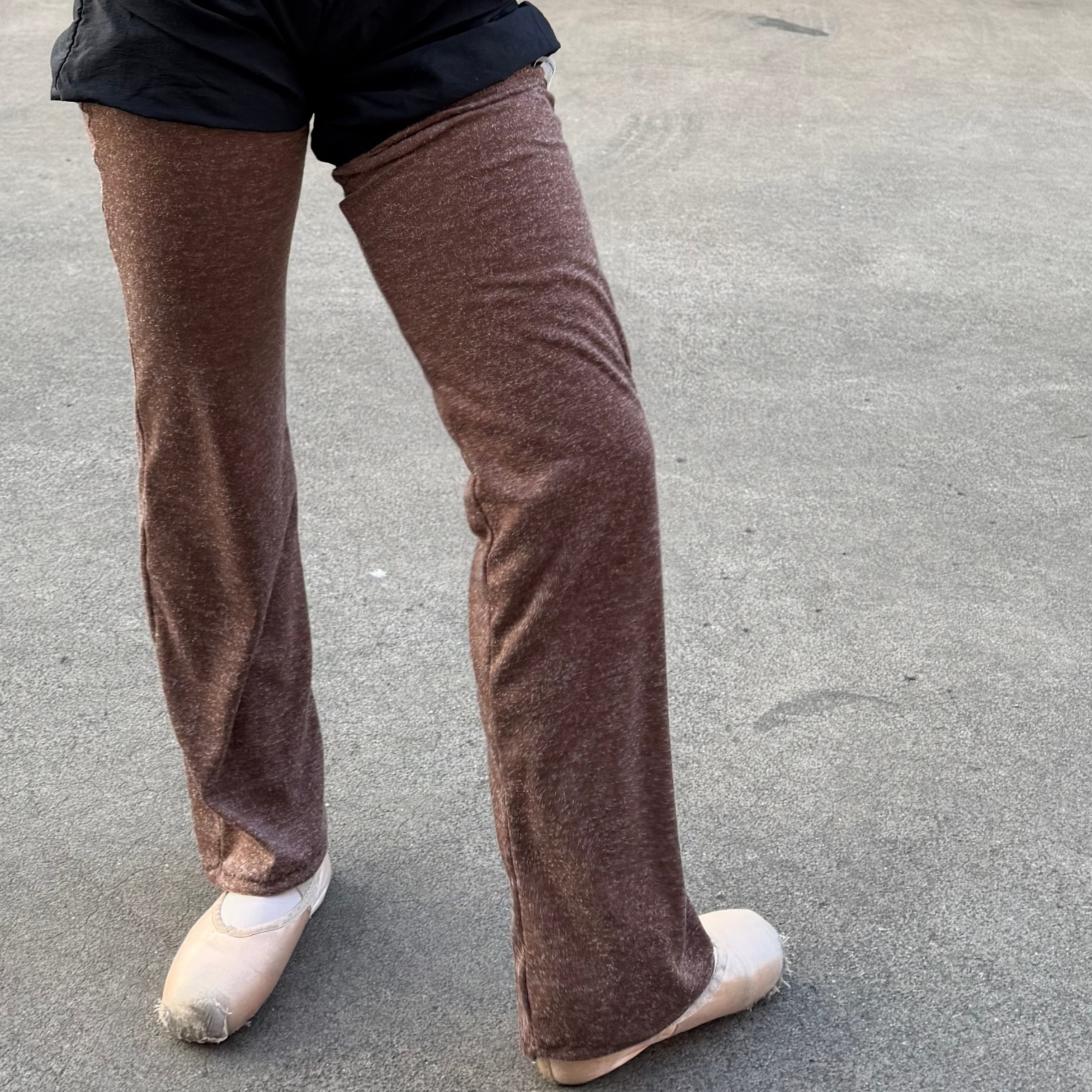Highline leg warmers in Clay