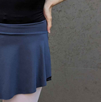 Avenue skirt in Pebble