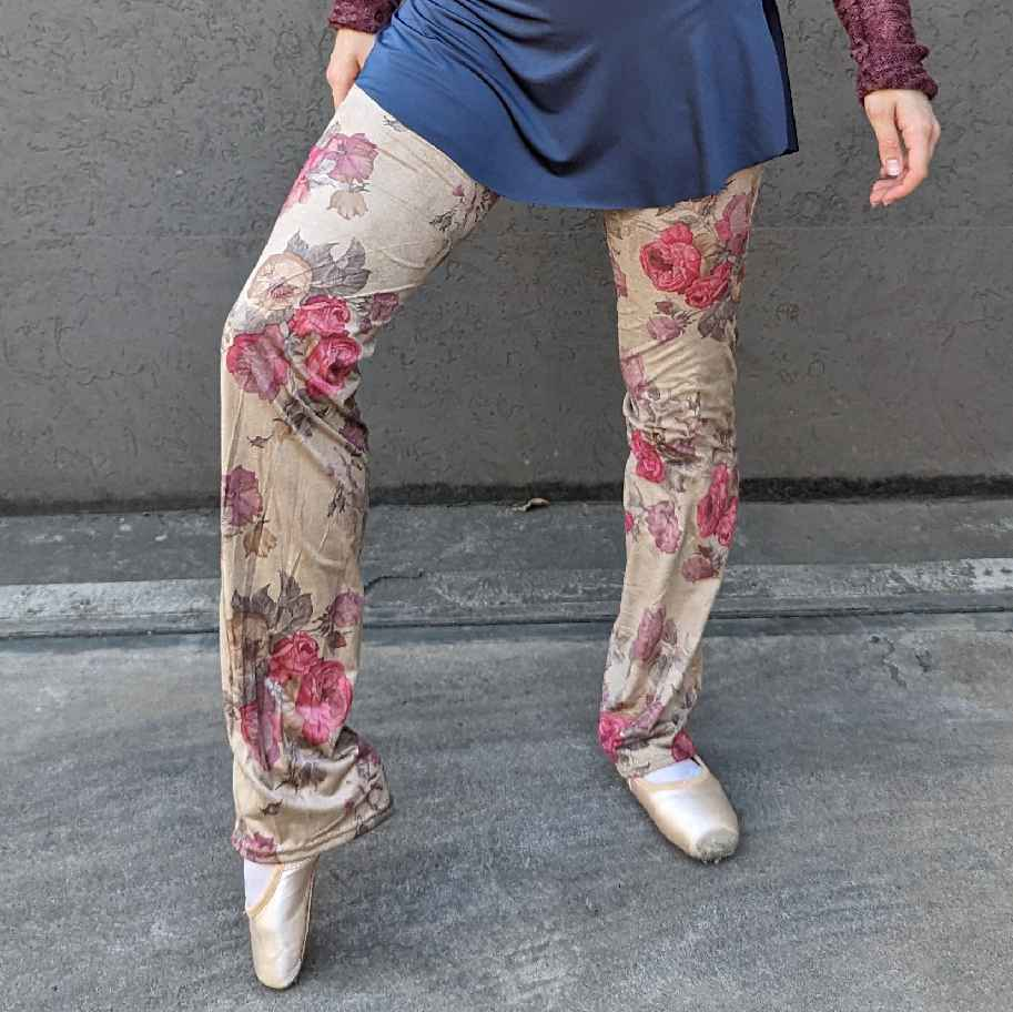 Highline Leg warmers in Belle